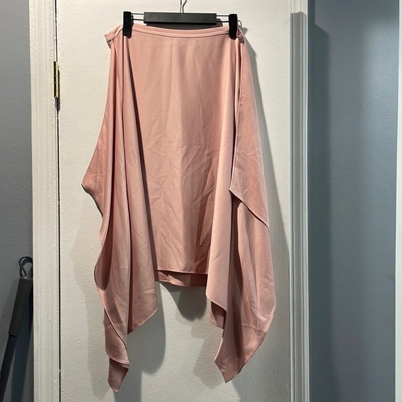 BCBG MaxAzria Silky flowy skirt - Picture 1 of 4